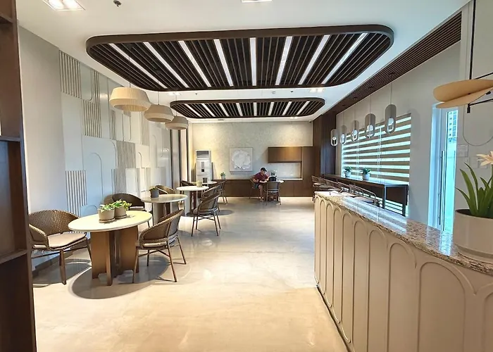 Ivory Atelier - Luxe Coworking Space Apartment